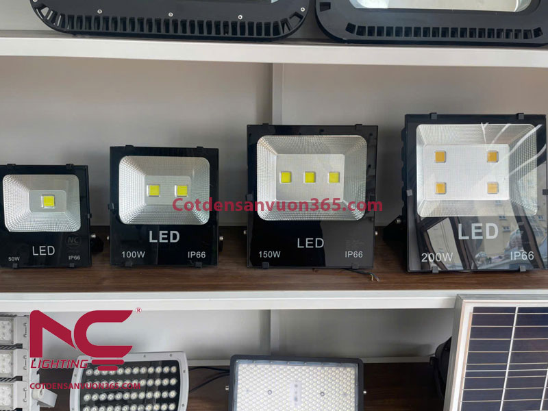 Đèn pha led từ 50w đến 200w